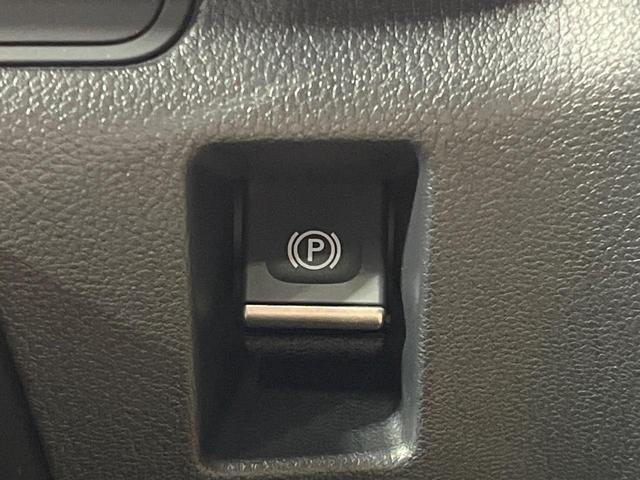 ＵＸ ＵＸ２５０ｈ　Ｆスポーツ　禁煙車　サンルーフ　純正１０型ナビ　フルセグ　バックカメラ　ブラインドスポットモニター　セーフティセンス　クリアランスソナー　赤革シート　パワーシート　シートヒーター　電動リアゲート　ＥＴＣ（61枚目）