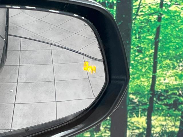 ヴェルファイアハイブリッド Ｚ　プレミア　登録済未使用車　ガラスルーフ　純正１４型ナビ　全周囲カメラ　フルセグ　チームメイト　ブラインドスポットモニター　デジタルインナーミラー　ユニバーサルステップ　１００Ｖ電源　電動リアゲート　ＥＴＣ（8枚目）