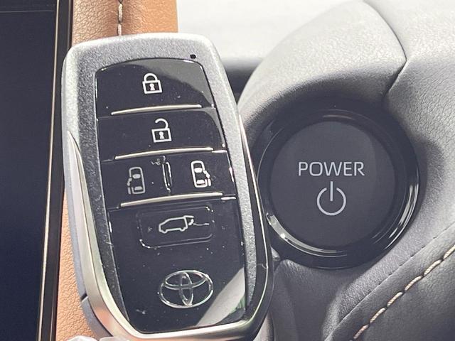 ヴェルファイアハイブリッド Ｚ　プレミア　登録済未使用車　ガラスルーフ　純正１４型ナビ　全周囲カメラ　フルセグ　チームメイト　ブラインドスポットモニター　デジタルインナーミラー　ユニバーサルステップ　１００Ｖ電源　電動リアゲート　ＥＴＣ（32枚目）