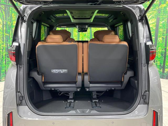 ヴェルファイアハイブリッド Ｚ　プレミア　登録済未使用車　ガラスルーフ　純正１４型ナビ　全周囲カメラ　フルセグ　チームメイト　ブラインドスポットモニター　デジタルインナーミラー　ユニバーサルステップ　１００Ｖ電源　電動リアゲート　ＥＴＣ（61枚目）