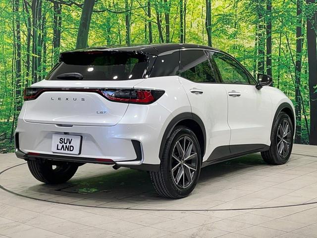 ＬＢＸ クール　禁煙車　純正９型ナビ　全周囲カメラ　フルセグ　セーフティシステムプラス　ブラインドスポットモニター　アドバンスドパーク　アドバンスドドライブ　ヘッドアップディスプレイ　電動リアゲート　シートヒーター（18枚目）