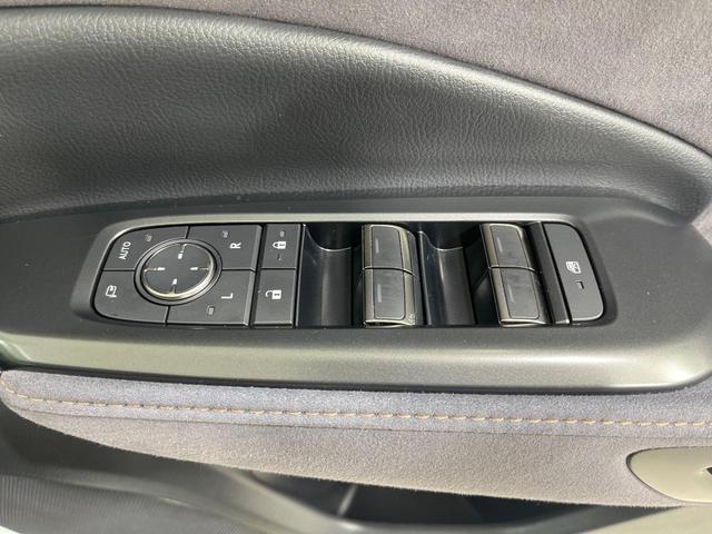 ＬＢＸ クール　禁煙車　純正９型ナビ　全周囲カメラ　フルセグ　セーフティシステムプラス　ブラインドスポットモニター　アドバンスドパーク　アドバンスドドライブ　ヘッドアップディスプレイ　電動リアゲート　シートヒーター（42枚目）