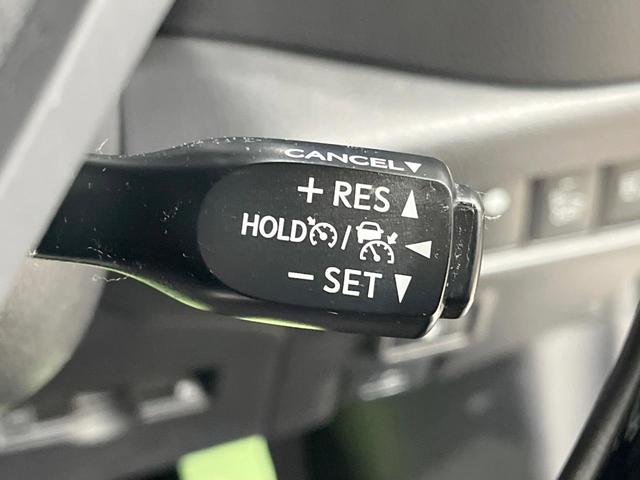 �y���[�_�[�N���[�Y�R���g���[���z�������H�ł̒��������s���y�ɁI�I�����ő��x��ۂN���[�Y�R���g���[�����A�Փˌy���V�X�e���ƘA�g���A�O���̎ԗ������m���ĎԊԂ�ۂ悤�ɑ��x���߂��Ă���܂��I�I