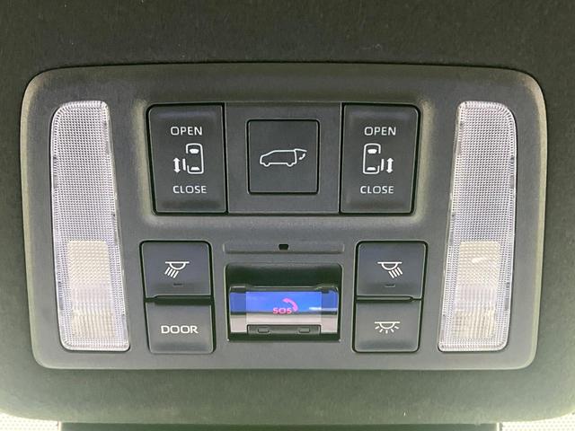 ヴォクシー ハイブリッドＳ－Ｚ　禁煙車　後席モニター　純正１０型ナビ　快適利便ＰＫＧ　全席シートヒーター　ユニバーサルステップ　電動リアゲート　両側電動ドア　レーダークルーズ　オットマン　１００Ｖ電源　衝突被害軽減（7枚目）