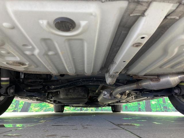 ヴォクシー ハイブリッドＳ－Ｚ　禁煙車　後席モニター　純正１０型ナビ　快適利便ＰＫＧ　全席シートヒーター　ユニバーサルステップ　電動リアゲート　両側電動ドア　レーダークルーズ　オットマン　１００Ｖ電源　衝突被害軽減（19枚目）