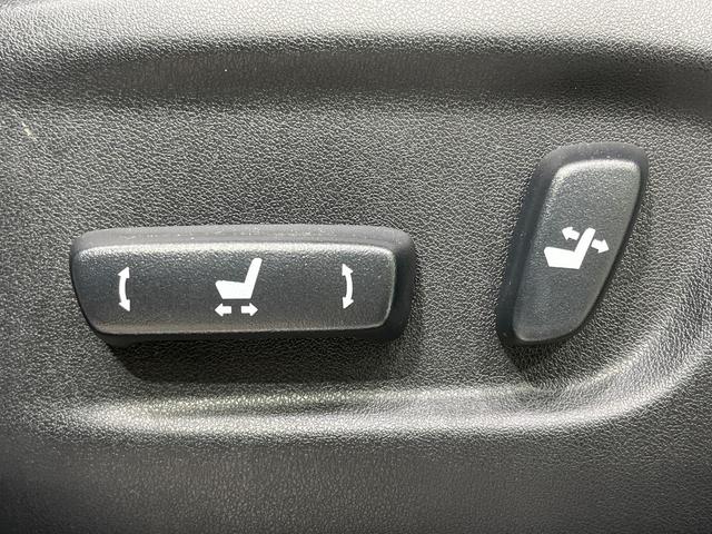 ＮＸ ＮＸ３００　Ｆスポーツ　禁煙車　純正９型ナビ　バックカメラ　フルセグ　セーフティセンス　電動リアゲート　白革シート　シートベンチレーション　コーナーセンサー　スマートキー　ＬＥＤヘッド　ＥＴＣ２．０　純正１８インチアルミ（29枚目）