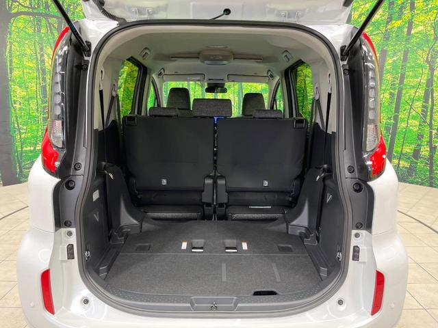 ���i�̂���������ʋ΁A���}���ɏ\���ȉ׎��X�y�[�X���m�ۂ��Ă���܂��B�Z�J���h�V�[�g��|���ƁA�傫�ȉו��̐ύڂ��\�ł���