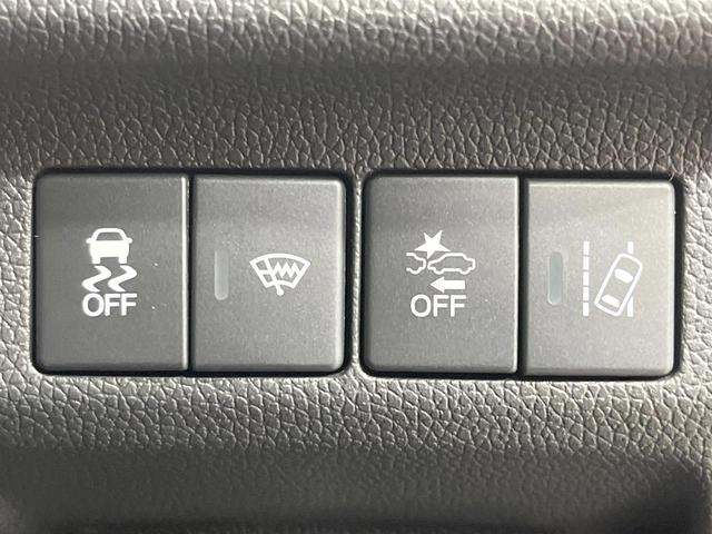 �y�z���_�Z���V���O�z���s���ɑO���̎ԗ�����F�����A�Փ˂������Ȏ��͌x��ƃu���[�L�ŏՓˉ���Ɣ�Q�y�����A�V�X�g�B�����S�Ƀh���C�u�����y���݂��������܂��B