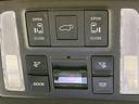 ヴォクシー ハイブリッドＳ－Ｚ　禁煙車　フリップダウンモニター　純正１０型ナビ　バックカメラ　両側電動ドア　電動リアゲート　デジタルインナーミラー　快適利便ＰＫＧ　セーフティセンス　レーダークルーズ　３眼ＬＥＤライト　ＥＴＣ（6枚目）