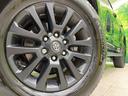 【１８インチアルミホイール】外観にマッチしたアルミホイールを装着しております。各種アルミホイールや、スタッドレスタイヤも取扱いしております。是非ご相談ください♪