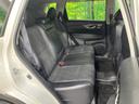 後部座席も気になるようなキズ・汚れやへたり等、大きなダメージはなく、良好な状態です。