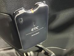 【ＥＴＣ】高速道路の料金所をストレスなく通過！話題のスポットやサービスエリアに多い「スマートIntercooler」利用時は必須のアイテムです。当店でセットアップを実施、ご納車当日からすぐにご利用いただけます！ 6