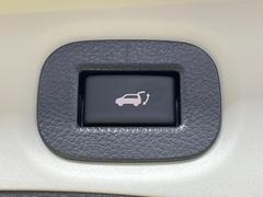 �ڥѥ�Хå��ɥ��ۥ��ޡ��ȥ����䱿ž�ʤΥܥ���򲡤������ǥꥢ�����Ȥ���ư�ǳ��Ĥ��ޤ�����ʪ����äƤ�����䡢�⤤���֤ˤ���Хå��ɥ����Ĥ��ݤ������ʵ�ǽ�Ǥ��� 6