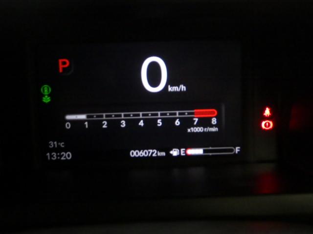 メーターも見易いレイアウトなので安心ドライブをサポートします☆