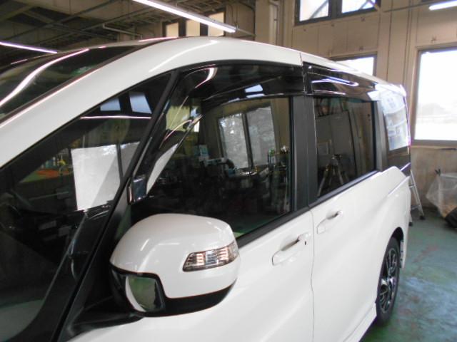 ステップワゴンスパーダ スパーダ・クールスピリットホンダセンシング　サイドエアバック　左右電動スライドドア　助手席エアバッグ　ドライブレコーダ　ＡＡＣ　横滑り防止機能　ターボ車　シートヒータ　ＡＢＳ　アクティブクルーズ　バックモニタ　地ＴＶ　ナビ＆ＴＶ　三列シート（25枚目）