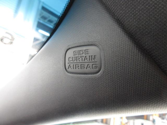 車両側面からの安全性も高めてくれる、安心装備のサイドカーテンエアバックシステムです◎