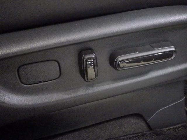 オデッセイハイブリッド e:HEVアブソルート・EXブラックエディション 禁煙車 ハンズフリーパワーテールゲート バックモニター マルチビューモニター VSA サイドエアバック フルオートエアコン フルセグテレビ ワンオーナー レーダーブレーキ 黒革シート LEDライト(16枚目)