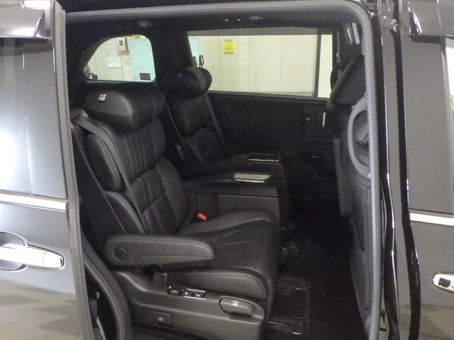 オデッセイハイブリッド e:HEVアブソルート・EXブラックエディション 禁煙車 ハンズフリーパワーテールゲート バックモニター マルチビューモニター VSA サイドエアバック フルオートエアコン フルセグテレビ ワンオーナー レーダーブレーキ 黒革シート LEDライト(17枚目)