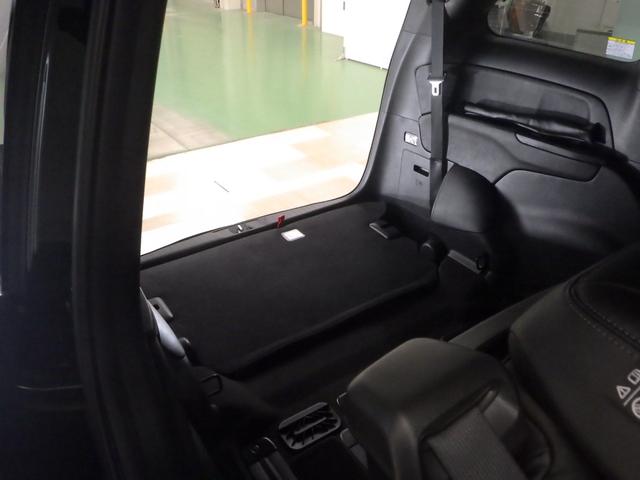 オデッセイハイブリッド e:HEVアブソルート・EXブラックエディション 禁煙車 ハンズフリーパワーテールゲート バックモニター マルチビューモニター VSA サイドエアバック フルオートエアコン フルセグテレビ ワンオーナー レーダーブレーキ 黒革シート LEDライト(24枚目)