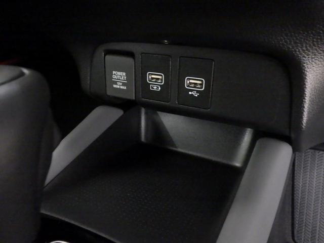 フィット ｅ：ＨＥＶＲＳ　禁煙車　エアバッグ　ナビ＆ＴＶ　パワーウィンドウ　助手席エアバッグ　Ｄレコ　フルセグテレビ　ＬＥＤヘッドランプ　セキュリティアラーム　フルオートエアコン　ＥＴＣ装備　スマートキ　パワーステアリング（10枚目）