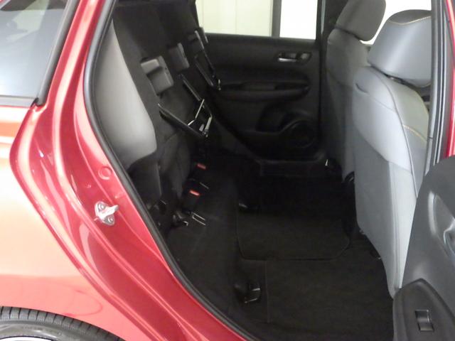 フィット ｅ：ＨＥＶＲＳ　禁煙車　エアバッグ　ナビ＆ＴＶ　パワーウィンドウ　助手席エアバッグ　Ｄレコ　フルセグテレビ　ＬＥＤヘッドランプ　セキュリティアラーム　フルオートエアコン　ＥＴＣ装備　スマートキ　パワーステアリング（19枚目）