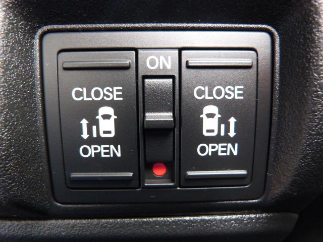 N-BOXカスタム ターボ 当社試乗車・ドラレコ前後・LED・リアカメラ・スマートキー・・15AW禁煙車(17枚目)