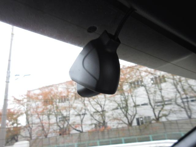 前だけではなく後方にもドラレコ装備！前後でついていると嬉しい装備ですよね！！