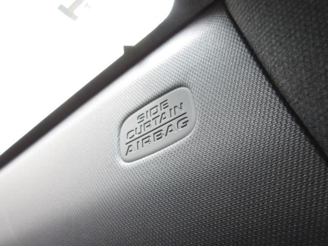 車両側面からの安全性も高めてくれる、安心装備のサイドカーテンエアバックシステムです◎