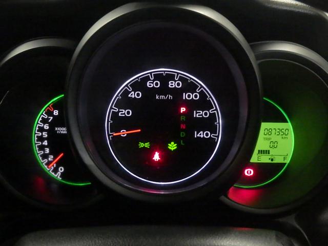 メーターも見易いレイアウトなので安心ドライブをサポートします☆