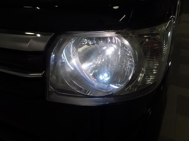 ハロゲンヘッドライト付きです。