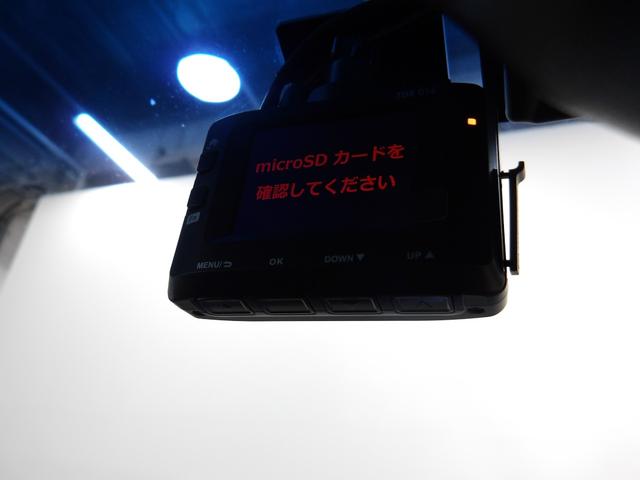 オデッセイ Ｍ　マルチビューカメラ・ＨＩＤ・ＥＴＣ・スマートキー・３列シート・禁煙車（5枚目）