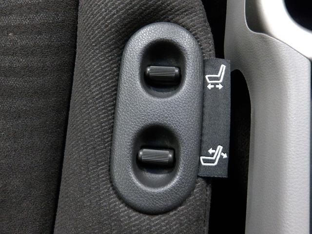 オデッセイ Ｍ　マルチビューカメラ・ＨＩＤ・ＥＴＣ・スマートキー・３列シート・禁煙車（10枚目）