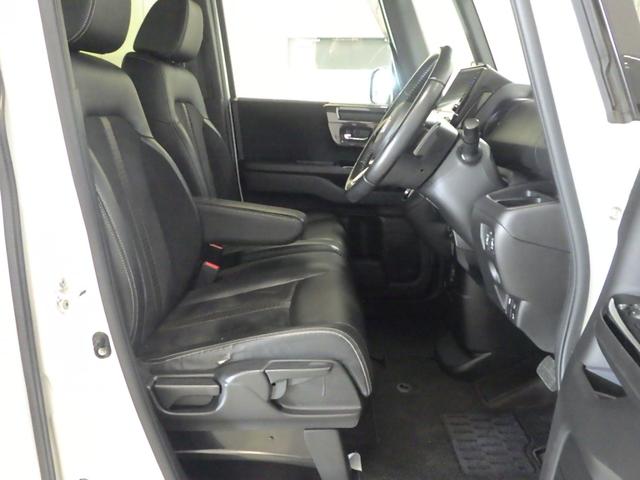 �t�����g�V�[�g�̓x���`�V�[�g�^�C�v��@�Z���^�[�ɂ͊i�[���A�[�����X�g���t���Ă��܂��I�I������Ԃ͍L�X�ňړ����y�X�ł��􋷂����ԋ�ԂȂǏ���ȃh�A����o�������ɂ���ϕ֗��ł����