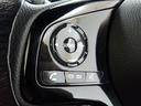 ハンドルにオーディオの操作スイッチが装備されています！視線を前方から外さずハンドルから手を離さずに操作できるのでとっても安全ですね♪