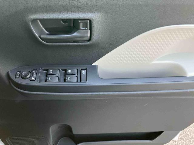 タント L スライドドア LEDヘッドライト オートライト プッシュボタンスターター オート格納ドアミラー オートエアコン 上下2段調節式デッキボード コーナーセンサー 衝突被害軽減ブレーキ(14枚目)