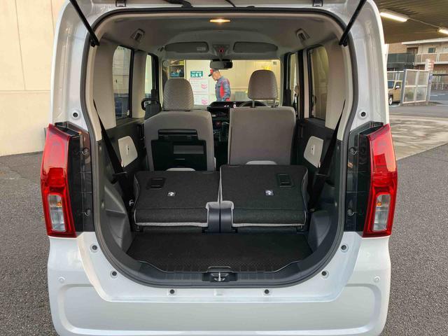 タント L スライドドア LEDヘッドライト オートライト プッシュボタンスターター オート格納ドアミラー オートエアコン 上下2段調節式デッキボード コーナーセンサー 衝突被害軽減ブレーキ(24枚目)