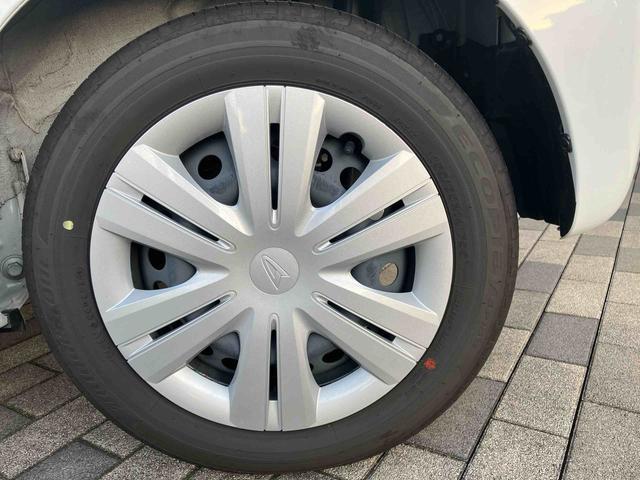 タント L スライドドア LEDヘッドライト オートライト プッシュボタンスターター オート格納ドアミラー オートエアコン 上下2段調節式デッキボード コーナーセンサー 衝突被害軽減ブレーキ(32枚目)