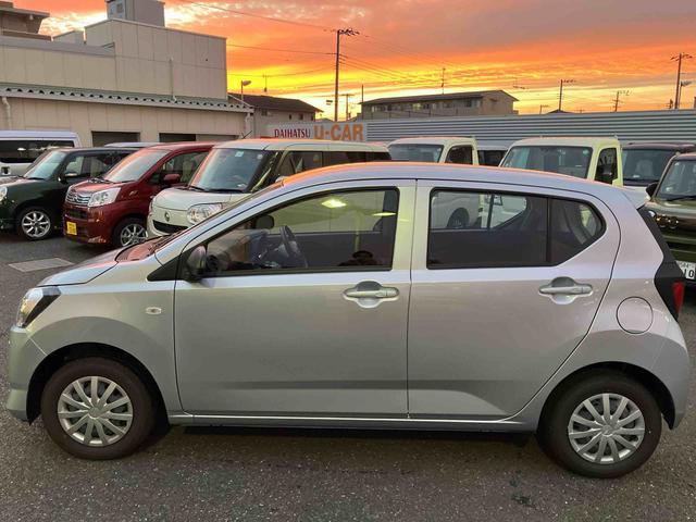 ミライース L SAIII オートライト/オートハイビーム/キーレスエントリー/コーナーセンサー/アイドリングストップ/衝突回避支援システム/横滑り防止装置/マニュアルエアコン/パワーウィンドウ/盗難防止用セキュリティアラーム(5枚目)