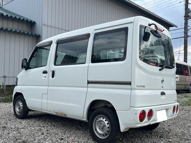 クリッパーバン ＤＸ　軽バン　ＡＴ　両側スライドドア　エアコン　運転席エアバッグ　助手席エアバッグ（7枚目）