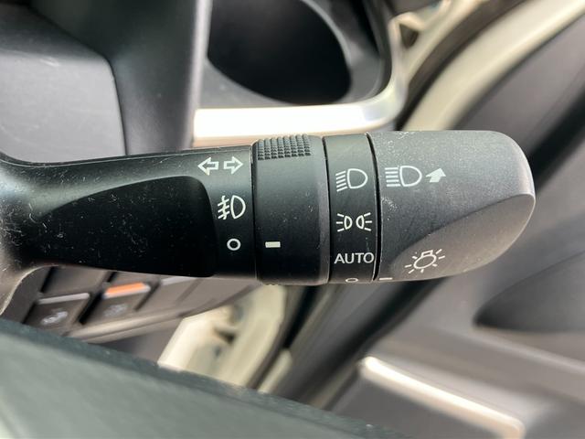 アルファード 2.5S Cパッケージ ナビ ETC バックカメラ バックカメラ オートライト スライドドア プッシュスタート オートエアコン 衝突被害軽減システム 衝突安全ボディ(17枚目)