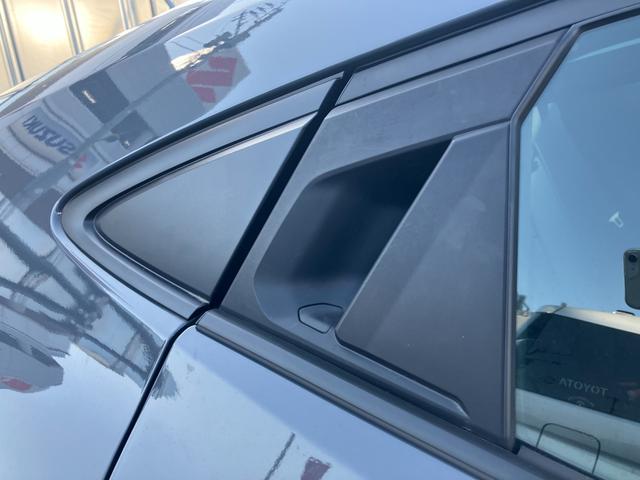 プリウス Ｚ　ナビ　全方位モニター　ソーラーパネル装着車　バックカメラ　オートライト　プッシュスタート　オートエアコン　衝突被害軽減システム　衝突安全ボディ（36枚目）