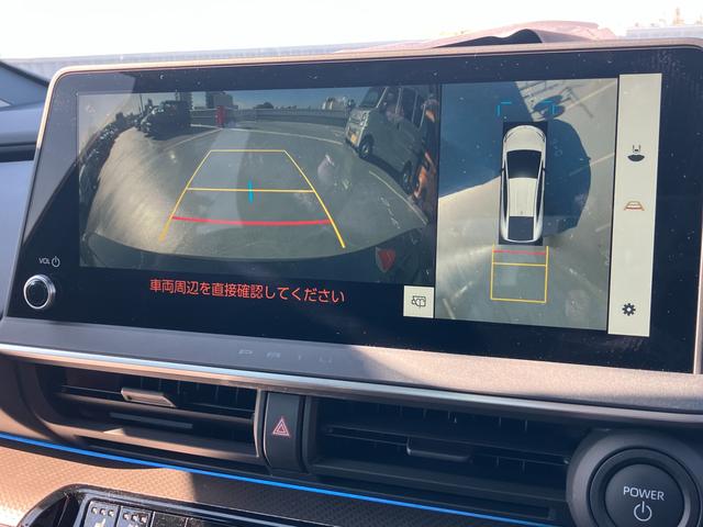 プリウス Ｚ　ナビ　全方位モニター　ソーラーパネル装着車　バックカメラ　オートライト　プッシュスタート　オートエアコン　衝突被害軽減システム　衝突安全ボディ（55枚目）