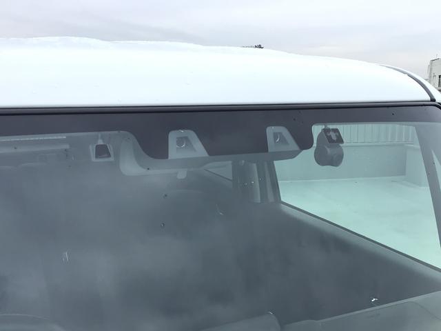 ��Q�������m���āA�Փ˂̉\��������ꍇ�A�^�]�҂֌x�����𔭂�����A�Փ˂̉\���������ꍇ�A�u���[�L�̕⏕������s���A�������ďՓ˔�Q���y������V�X�e���ł��B