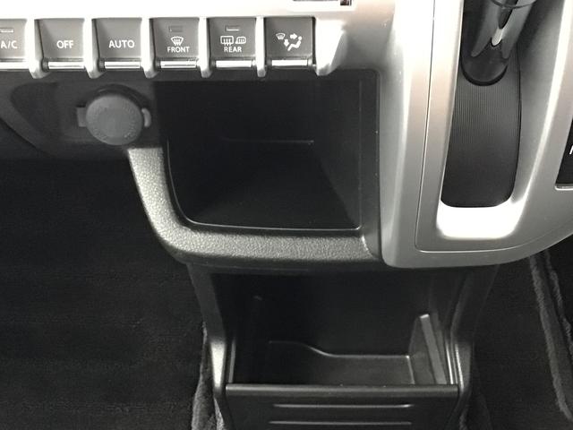 �ʐ^�ł��`���o���Ȃ��ԗ���Ԃ⑕���i���������܂��B�@���ۂɂ��Ԃ���������������΃C���[�W�����₷���Ǝv���܂��̂ł��Ђ����X�E�����k���҂����Ă���܂���@�l�b�g�f�ڑO�̂��Ԃ������������܂�