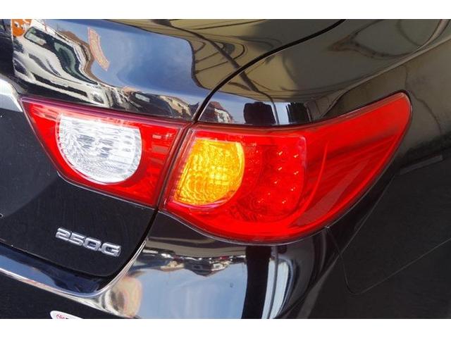 マークＸ ２５０Ｇ　リラックスセレクション　オートエアコン　衝突安全ボディ　デュアルエアバック　サイドカーテンエアバック　キーレスエントリー　パワーステアリング　ＥＳＣ　ＰＷ　盗難防止システム　エアバック　ＡＢＳ　スマキ－　フルフラット（14枚目）