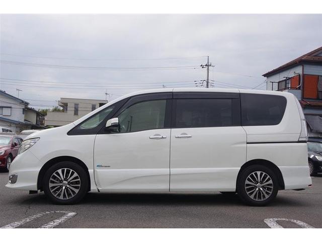 セレナ ハイウェイスター　Ｓ－ハイブリッド　アイドリングＳＴＯＰ　スマートエントリー　Ｗエアコン　衝突安全ボディ　寒冷地仕様　３列シート　フルフラットシート　オートクルーズ　セキュリティ　ウォークスルー　ＡＢＳ　キーレス　パワーウィンドウ（9枚目）