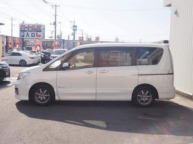 セレナ ライダー　ブラックライン　Ｓ－ハイブリッド　純正メモリナビ　フルセグＴＶ　Ｂｌｕｅｔｏｏｔｈ　バックカメラ　両側電動スライドドア　クルーズコントロール　ＥＴＣ　社外アルミ　プッシュスタート　スマートキー（11枚目）