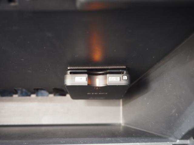 マーチ ニスモ　専用エアロ　ローダウン　本革巻きハンドル　メモリーナビ　Ｂｌｕｅｔｏｏｔｈ　地上テレビ　フルセグ　ドライブレコーダー（Ｆ・Ｒ）　ＥＴＣ　アイドリングストップ（31枚目）