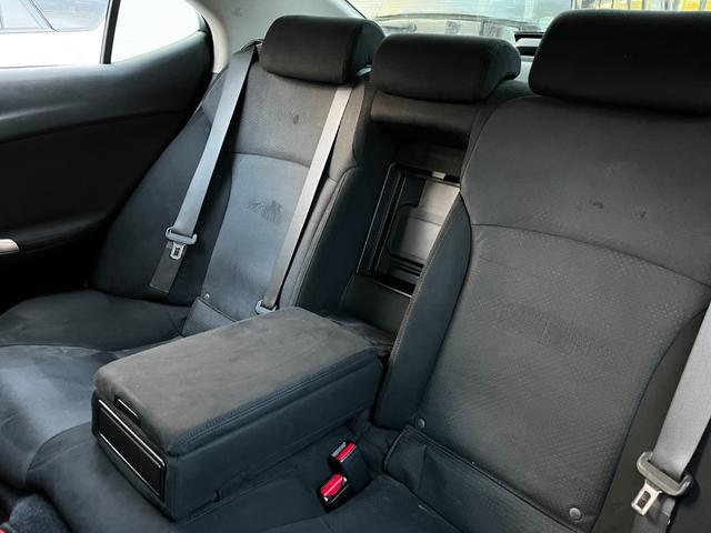 �O���[�v�݌ɋ��L���Ă���܂��̂ŁA�O���[�v�݌ɏ펞�T�O�O��ȏ�̒����炨�D���Ȃ��Ԃ����D���ȓX�܂ł��I�ђ����܂��I���q�l�̂���]�ɂ������N���}���c�ƃX�^�b�t������Ă����Ē����܂���