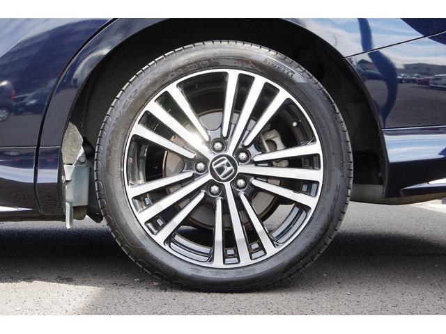 オデッセイ アブソルート 電動格納式ドアミラー Bluetooth音楽 スマートキー&プッシュスタート メモリーインターナビ ダブルエアコン クルーズC エアロ Aライト リアカメラ ETC装備 ナビTV 運転席エアバック(13枚目)